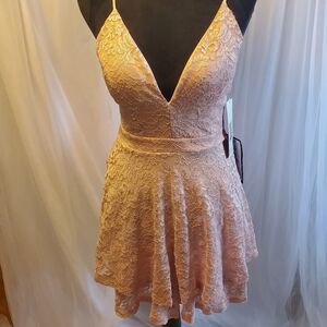 Emerald sundae nwt formal dress size small pink